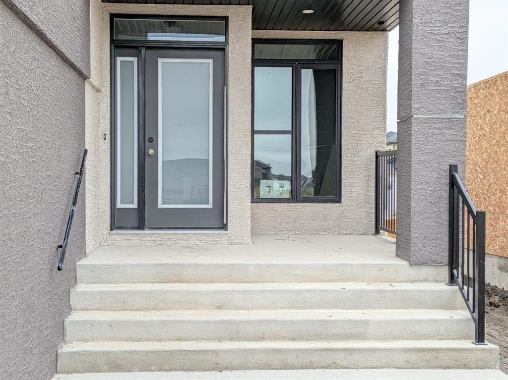77 Sarsprilla Bend Winnipeg Manitoba Canada R3X0Z7 3