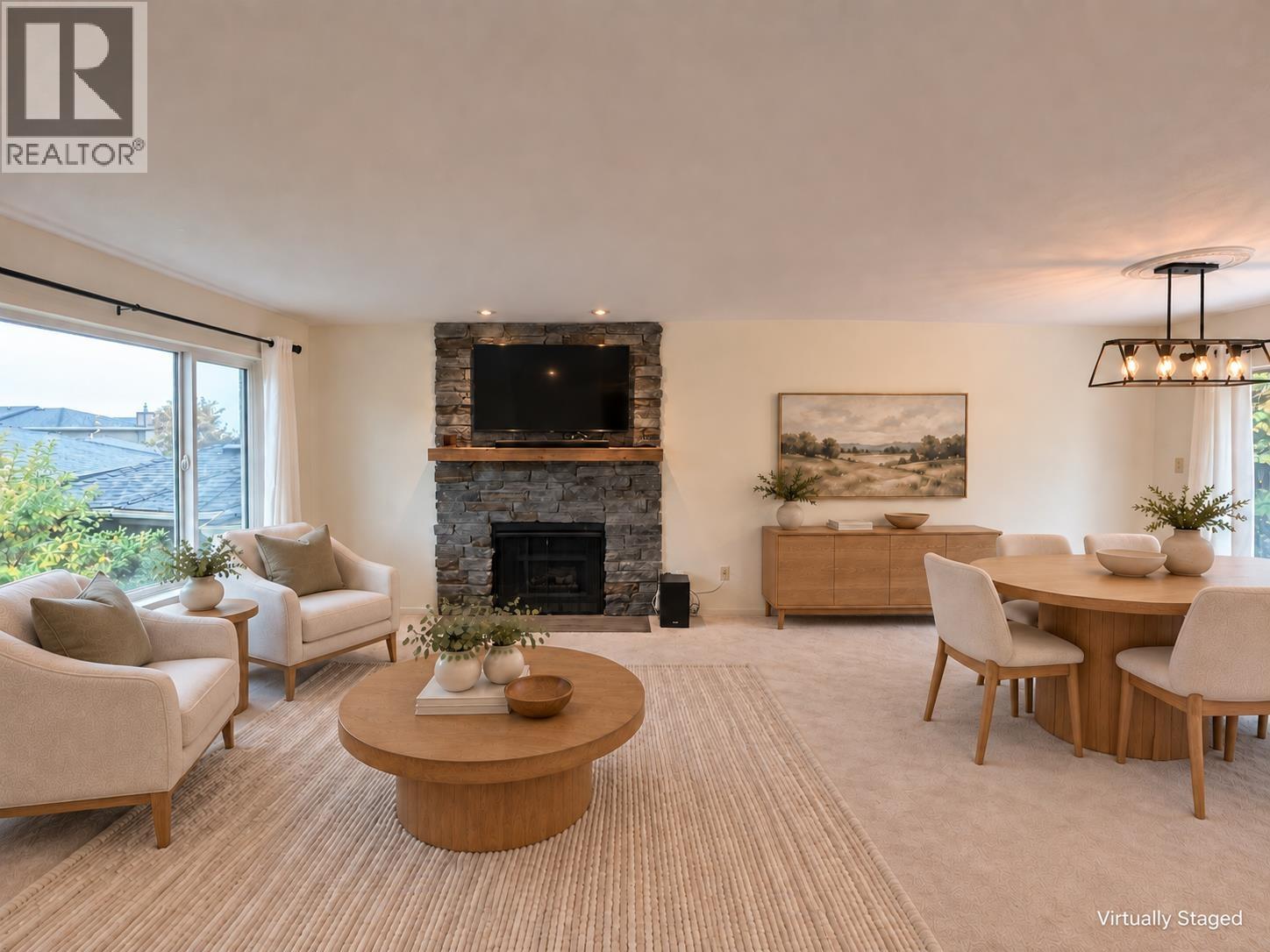 175 1140 CASTLE CRESCENT