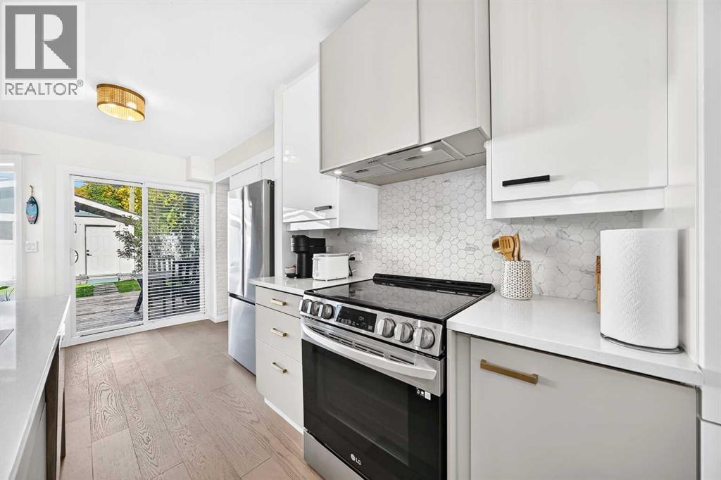 430 56 Avenue Sw, Calgary, Alberta  T2V 0G5 - Photo 12 - A2348906