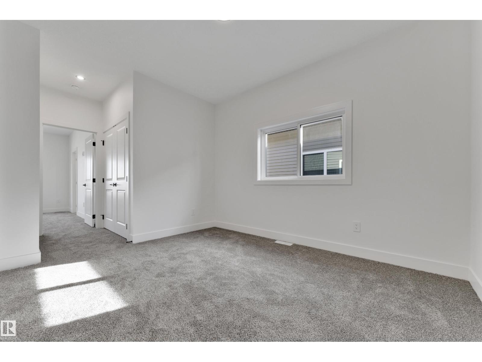 261 Linden LO
