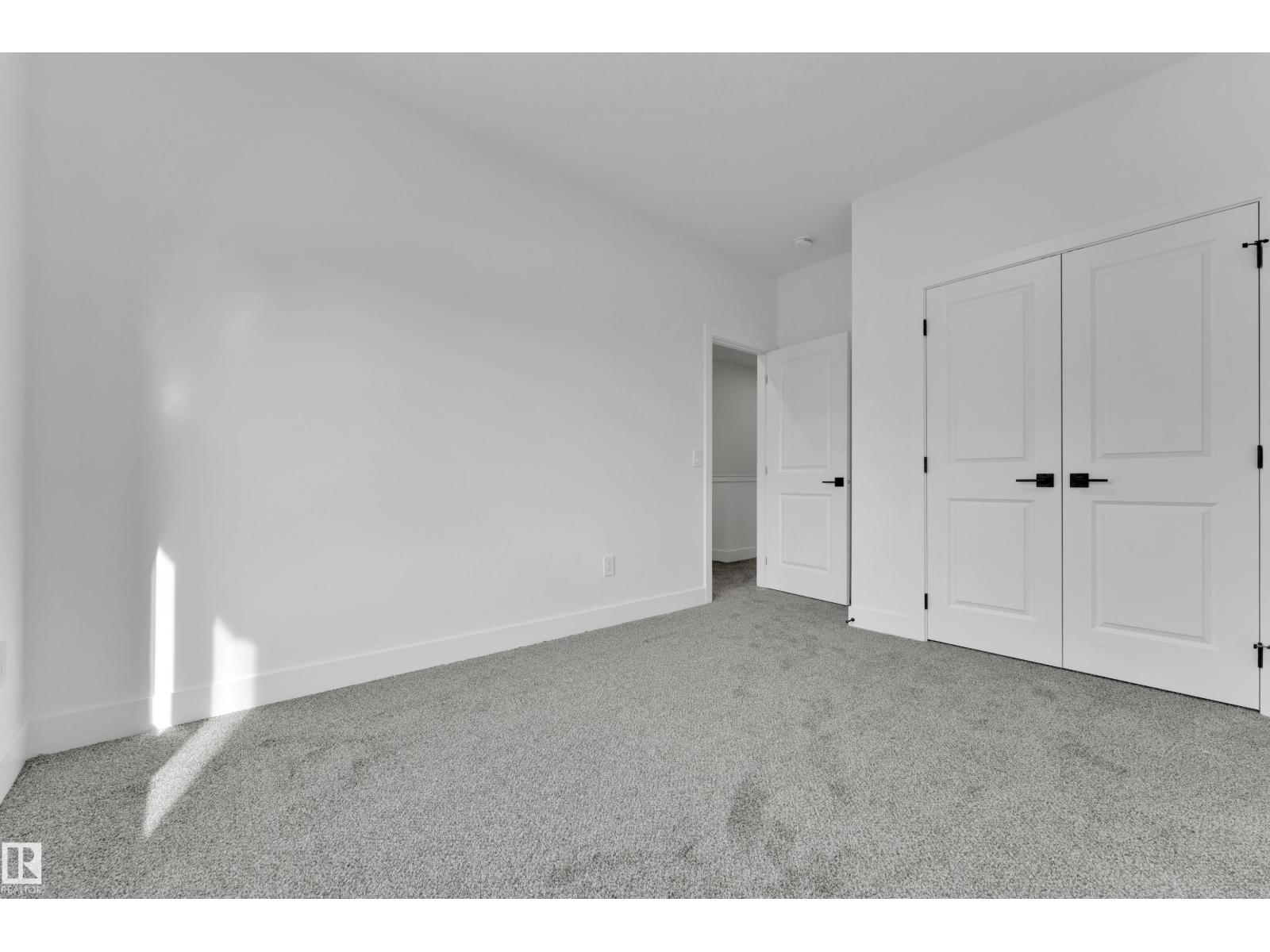 261 Linden LO