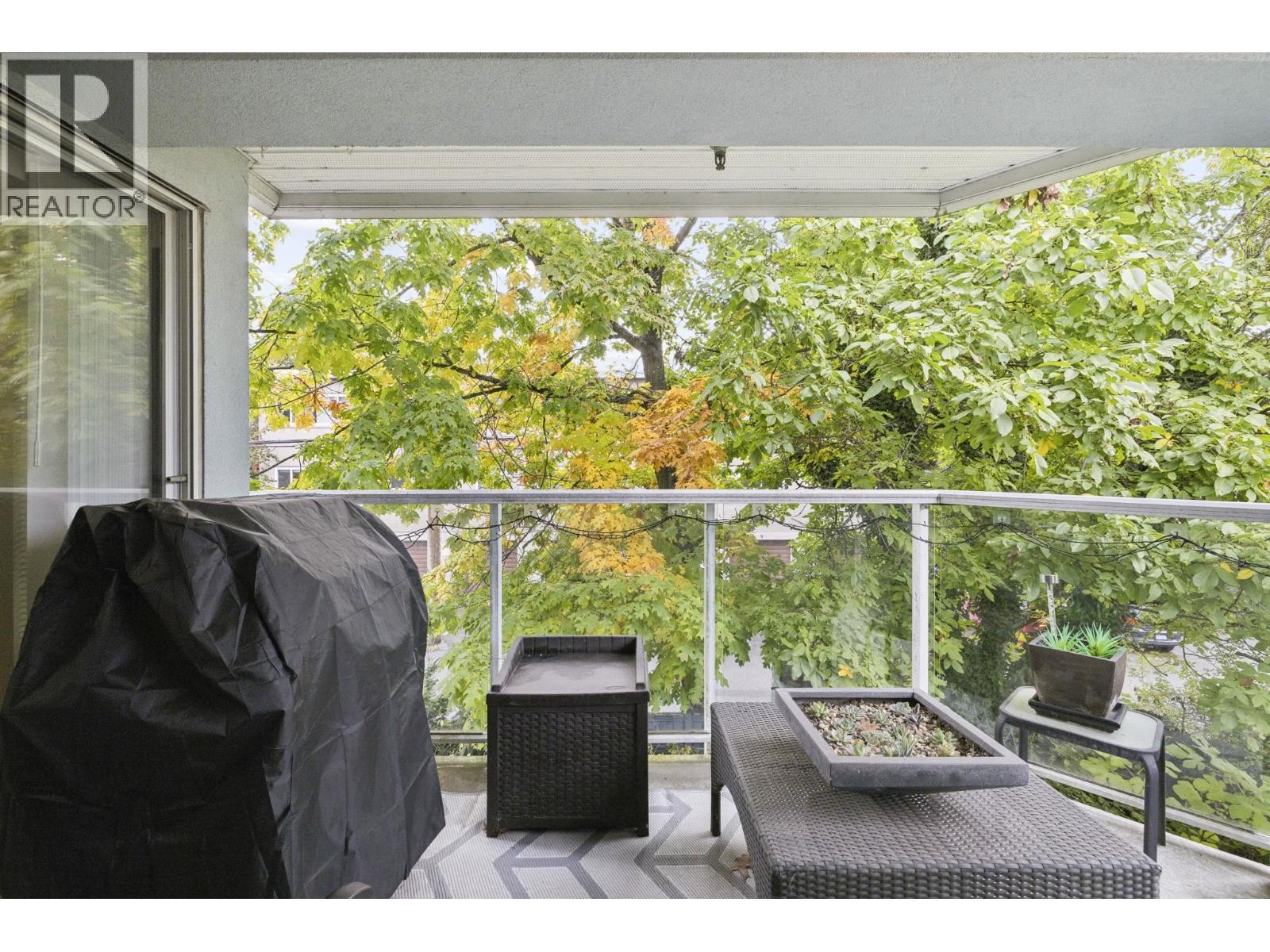 308 8728 SW MARINE DRIVE