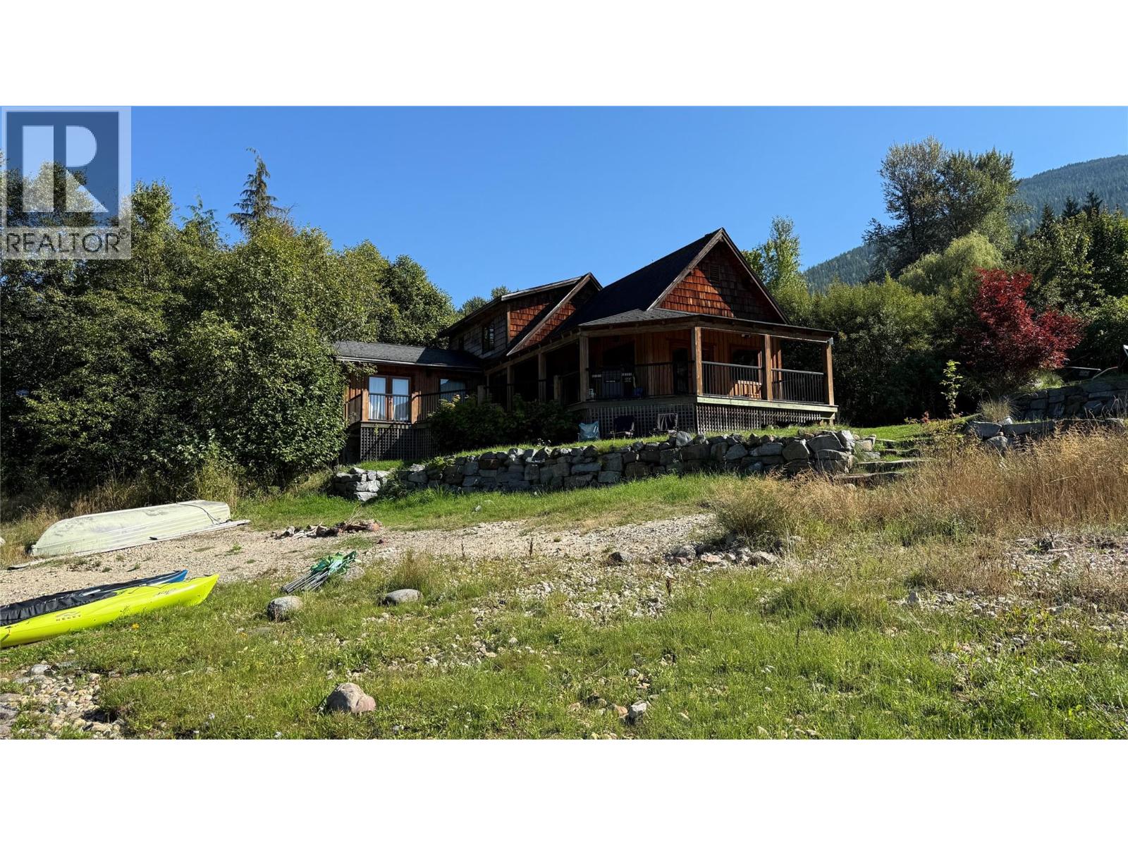 113 Kootenay Lake Road, Procter, British Columbia  V0G 1V0 - Photo 5 - 10393265