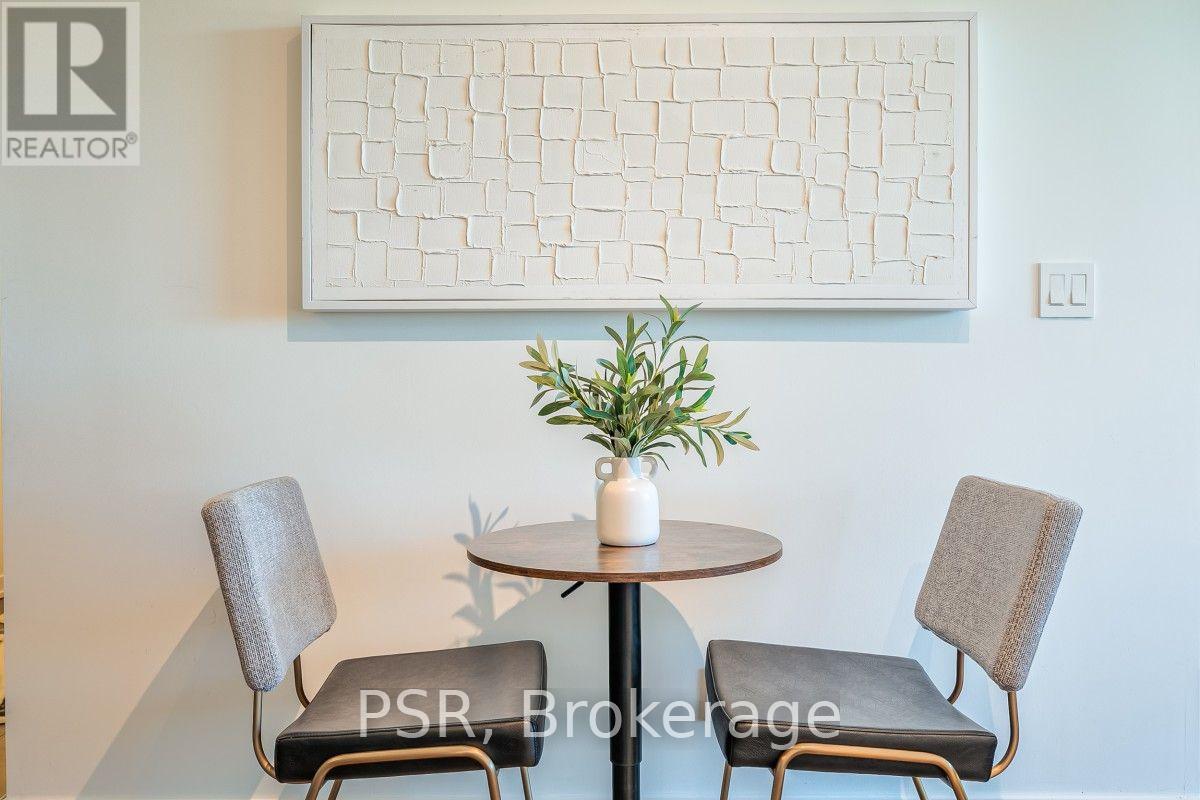 605 - 223 St Clair Avenue, Toronto, Ontario  M4V 0A5 - Photo 17 - C13864910