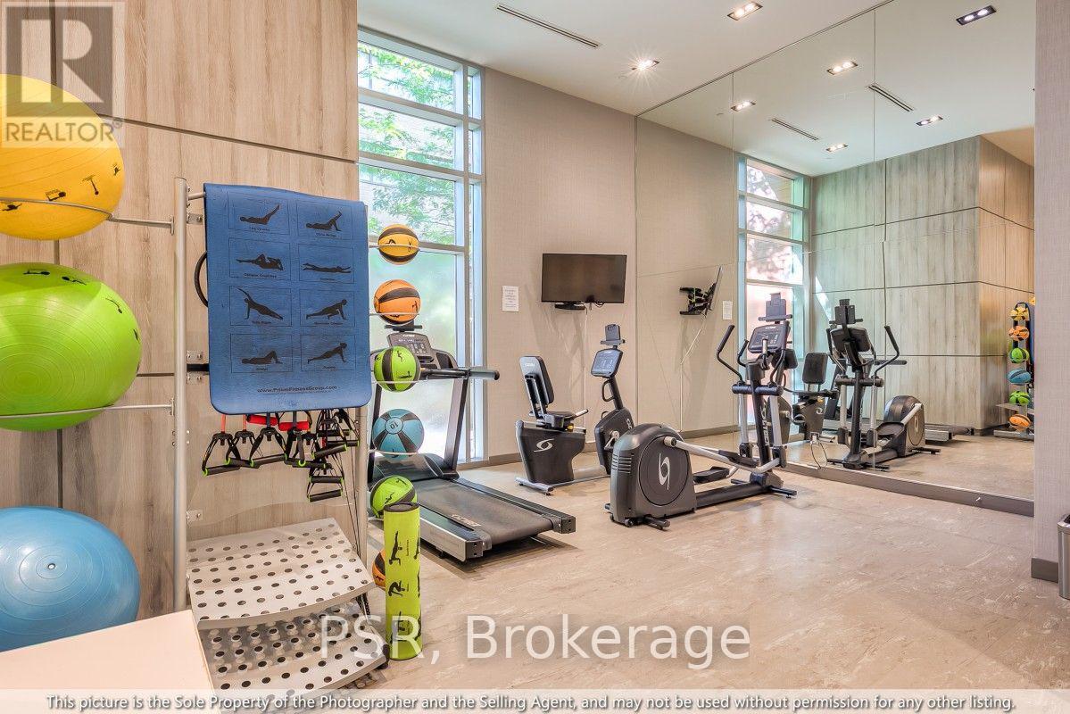 605 - 223 St Clair Avenue, Toronto, Ontario  M4V 0A5 - Photo 32 - C13864910