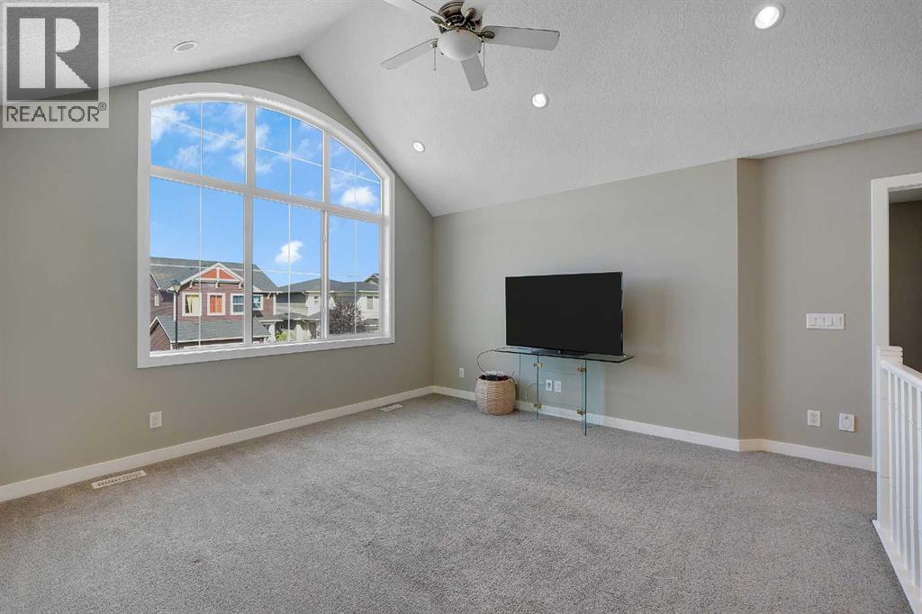 222 Bayside Loop SW
