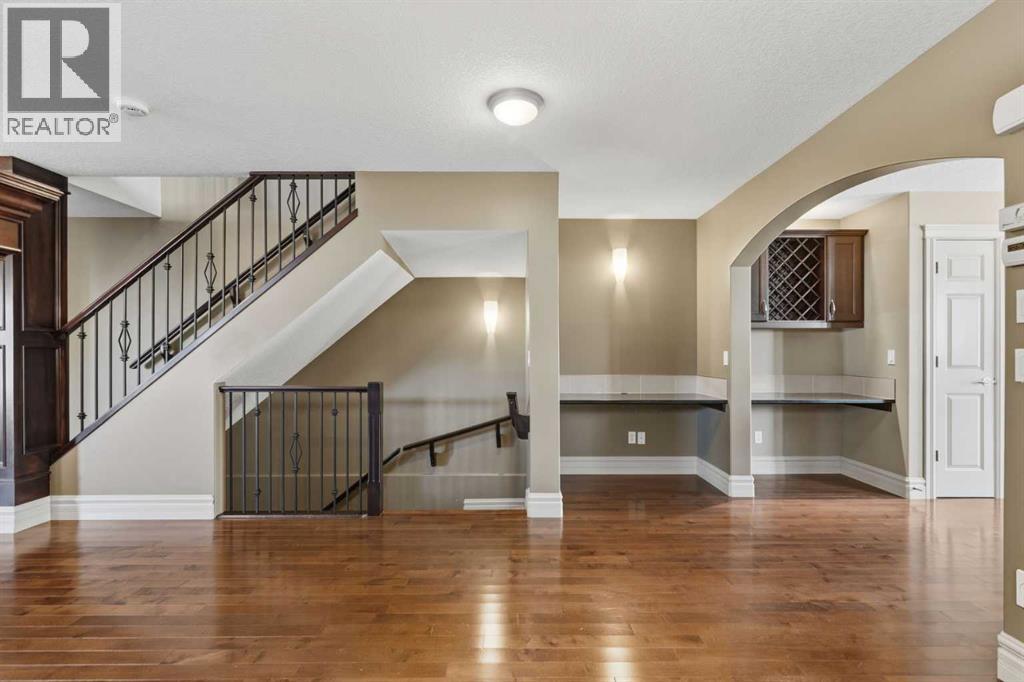 723 23 Avenue Nw, Calgary, Alberta  T2M 1T1 - Photo 11 - A2343639