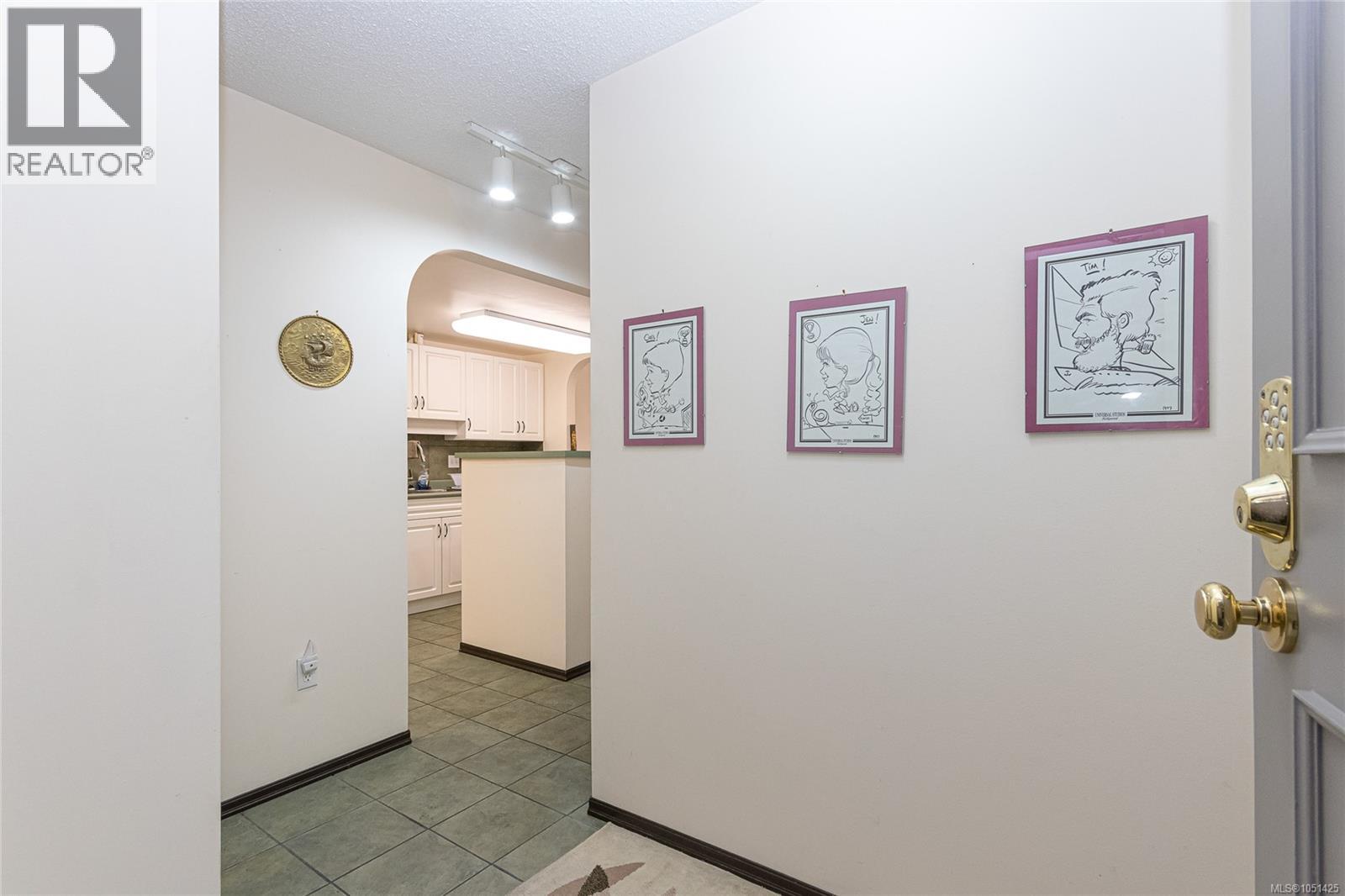 105 10461 Resthaven Dr