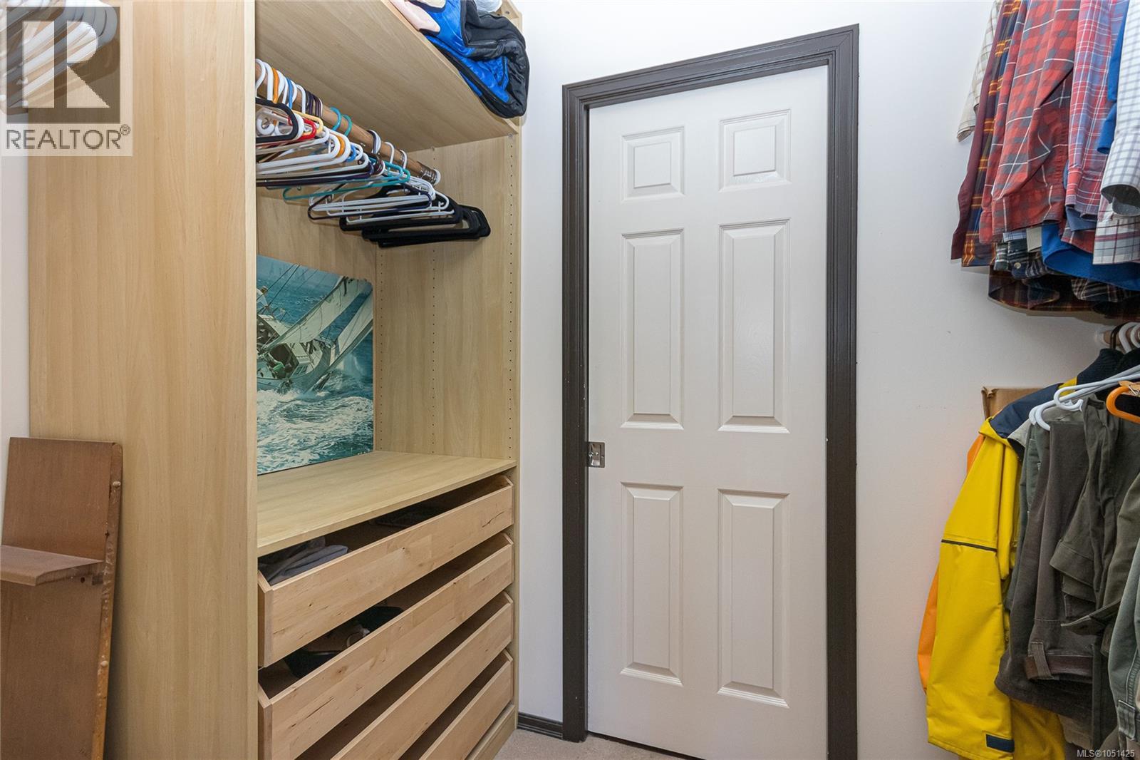 105 10461 Resthaven Dr