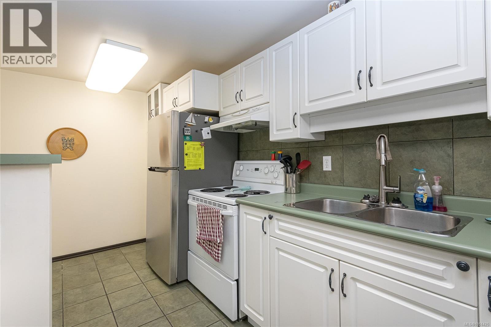 105 10461 Resthaven Dr