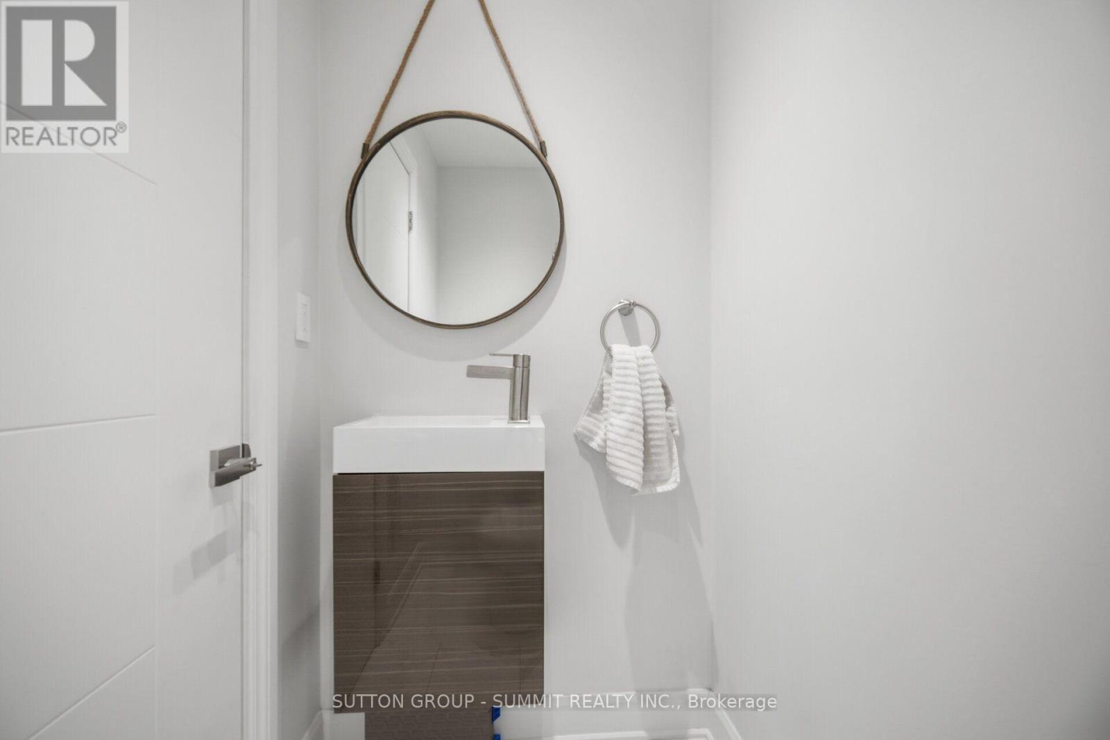 1 Lagos Road, Toronto, Ontario  M9W 4E3 - Photo 14 - W13864864