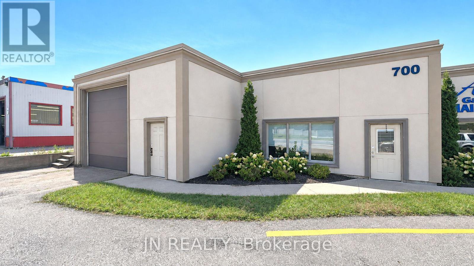 UNIT 102 - 700 FRANKLIN BOULEVARD E, Cambridge, Ontario