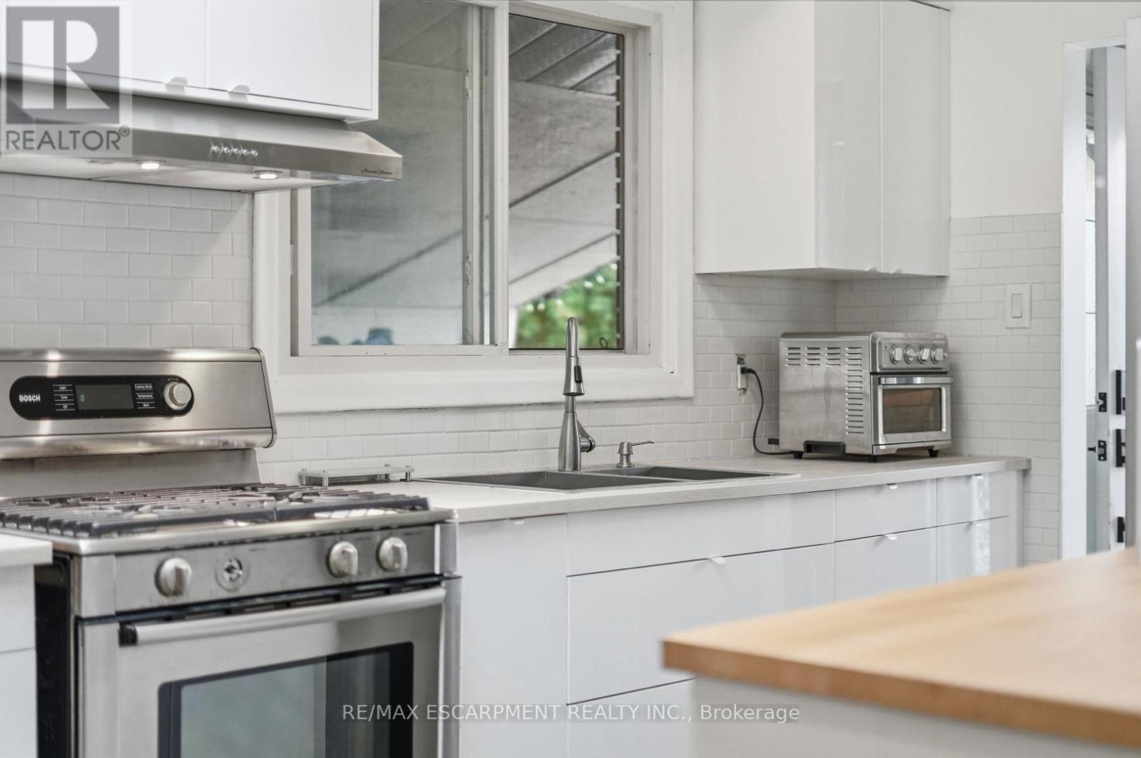 19 Ellingwood Avenue, Hamilton, Ontario  L8E 1C1 - Photo 6 - X13864824