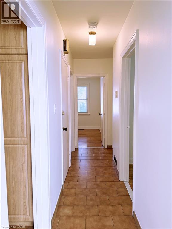 184 East 35th Street, Hamilton, Ontario  L8V 3Y2 - Photo 11 - 40868984