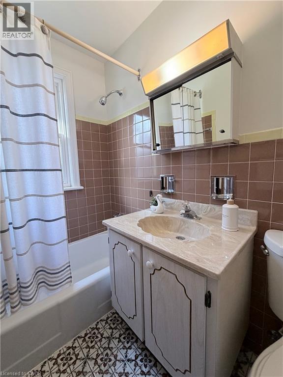 184 East 35th Street, Hamilton, Ontario  L8V 3Y2 - Photo 21 - 40868984