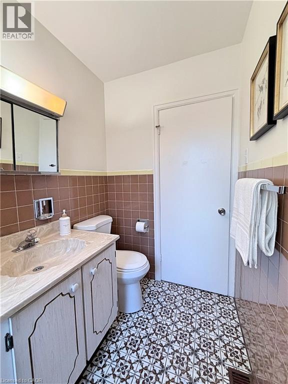 184 East 35th Street, Hamilton, Ontario  L8V 3Y2 - Photo 20 - 40868984