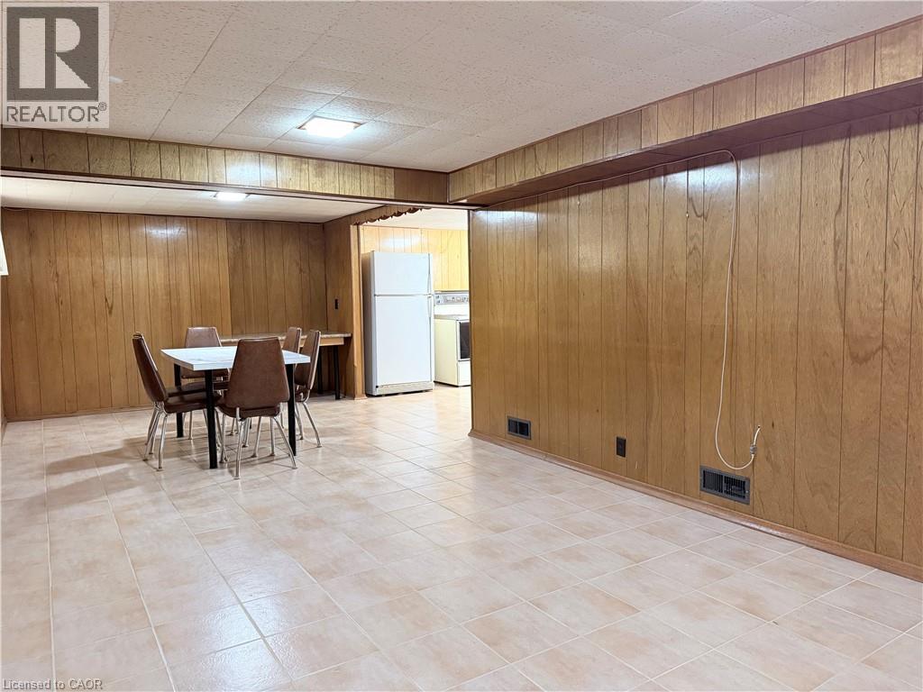 184 East 35th Street, Hamilton, Ontario  L8V 3Y2 - Photo 27 - 40868984