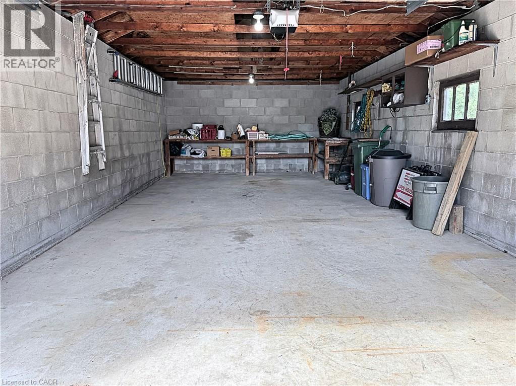 184 East 35th Street, Hamilton, Ontario  L8V 3Y2 - Photo 35 - 40868984