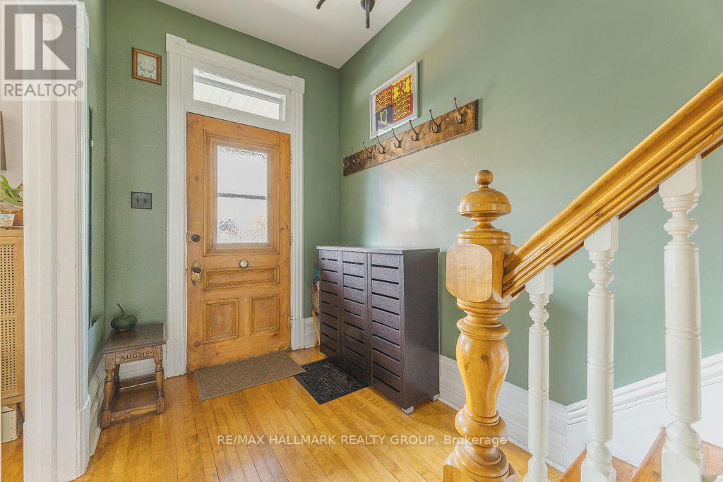 38 Elm Street, Ottawa, Ontario K1R 6N1 - Photo 3 - X13864924