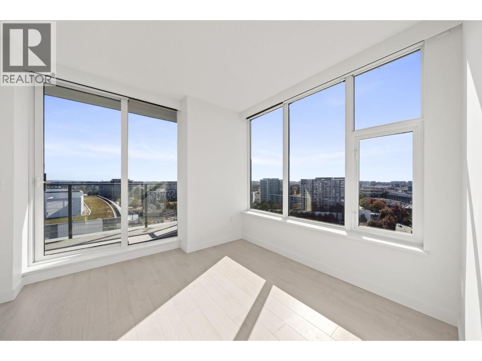 1401 8611 HAZELBRIDGE WAY