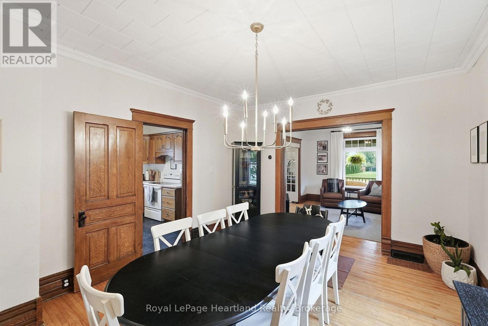 184 Main Street, North Perth, Ontario  N0G 1B0 - Photo 12 - X13864916
