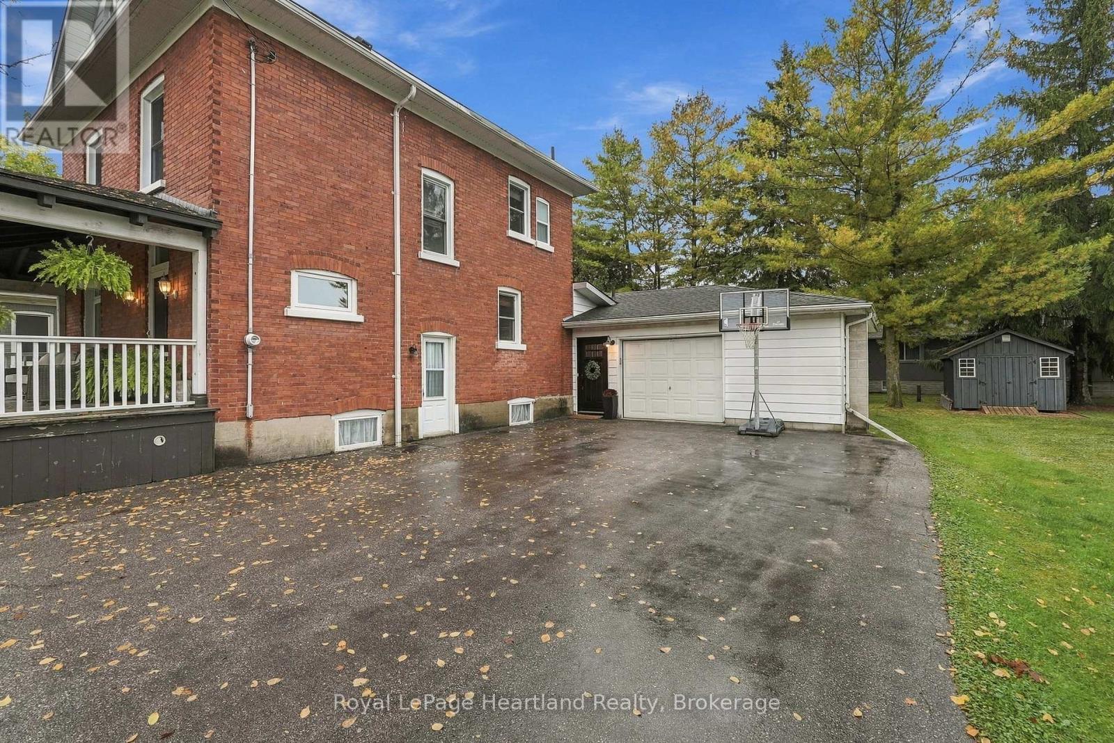 184 Main Street, North Perth, Ontario  N0G 1B0 - Photo 36 - X13864916
