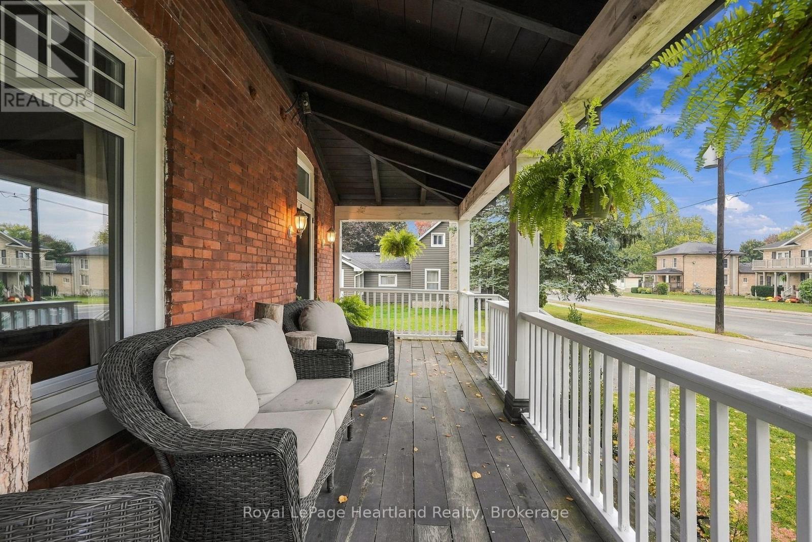 184 Main Street, North Perth, Ontario  N0G 1B0 - Photo 5 - X13864916