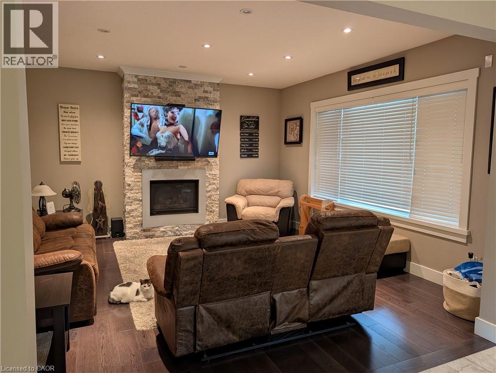 57 Eaglecrest Street, Kitchener, Ontario  N2K 0B3 - Photo 8 - 40869237
