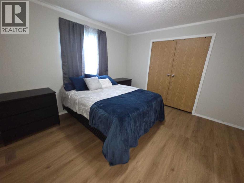 901 52 Street, Edson, Alberta  T7E 1K4 - Photo 5 - A2350498
