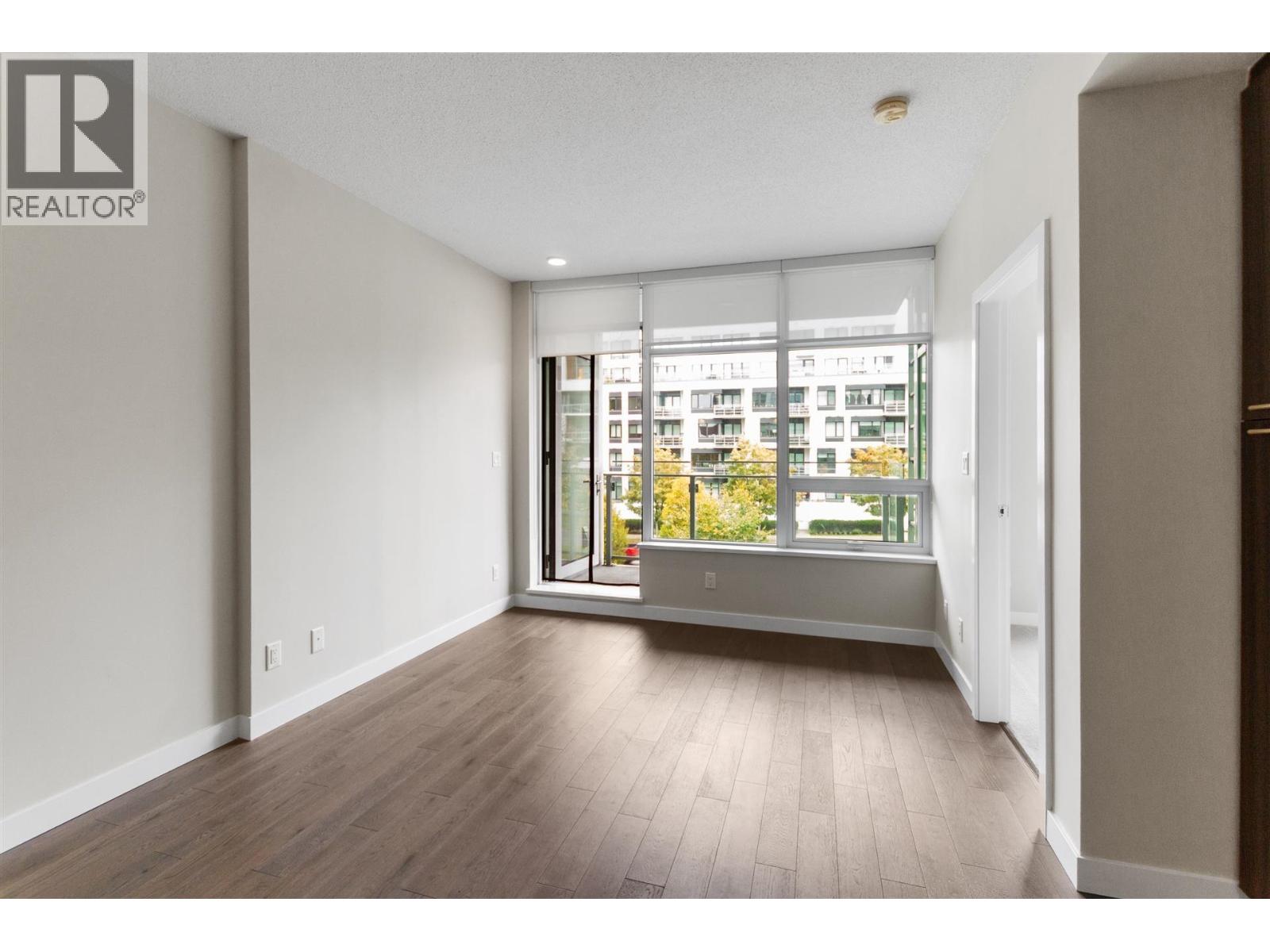 305 4963 CAMBIE STREET