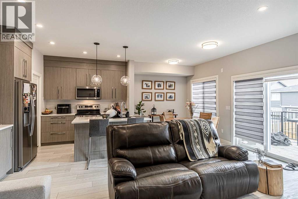217 Crimson Ridge Place NW, Calgary, Alberta  T3L 0K7 - Photo 8 - A2342989