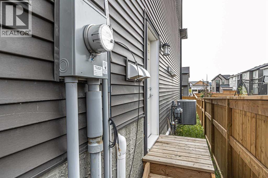 217 Crimson Ridge Place NW, Calgary, Alberta  T3L 0K7 - Photo 32 - A2342989