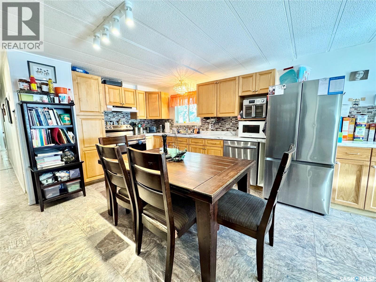 46 Eastview Trailer Court, Prince Albert Rm No. 461, Saskatchewan  S6V 5P9 - Photo 2 - SK050440