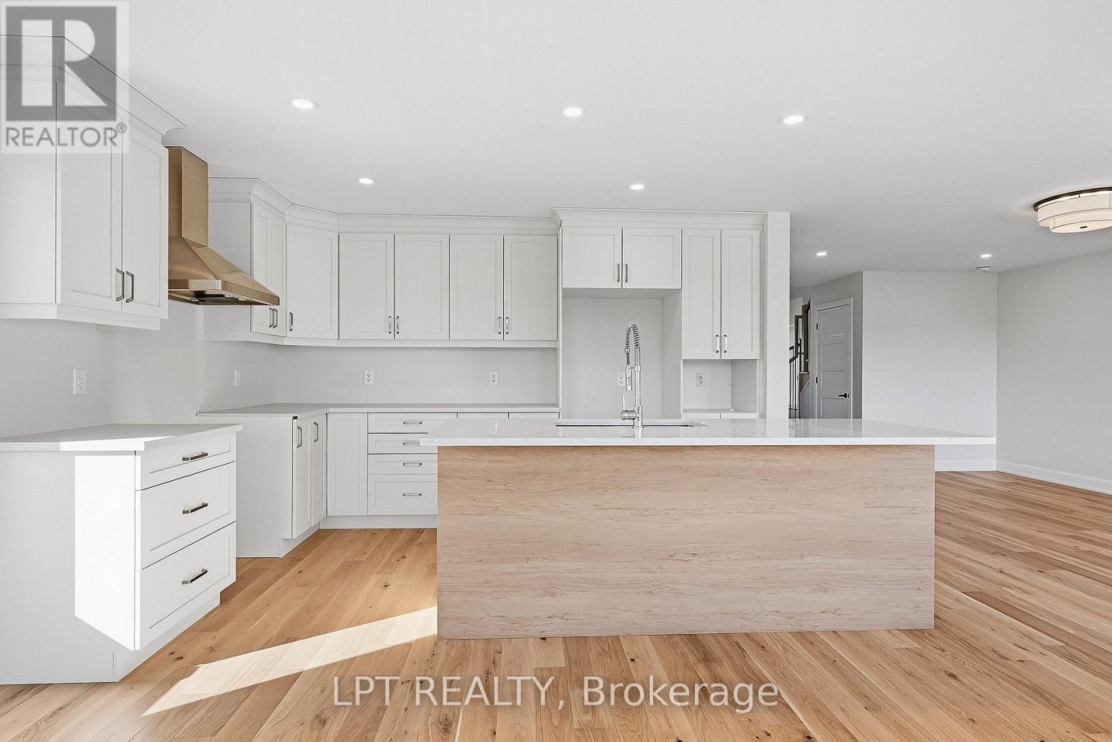 72 Chateauguay Street, Russell, Ontario  K0A 1W0 - Photo 11 - X13864970