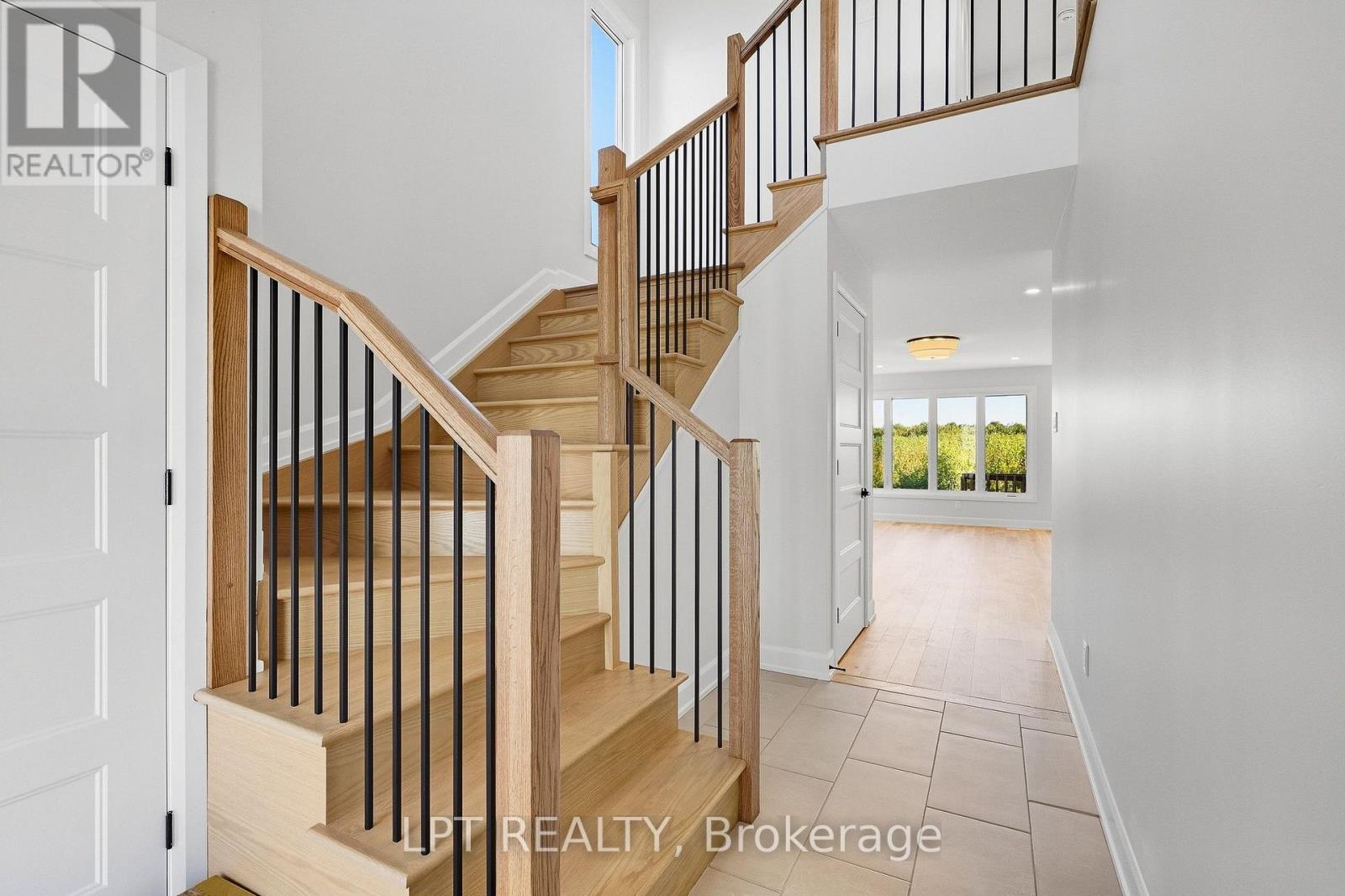 72 Chateauguay Street, Russell, Ontario  K0A 1W0 - Photo 4 - X13864970