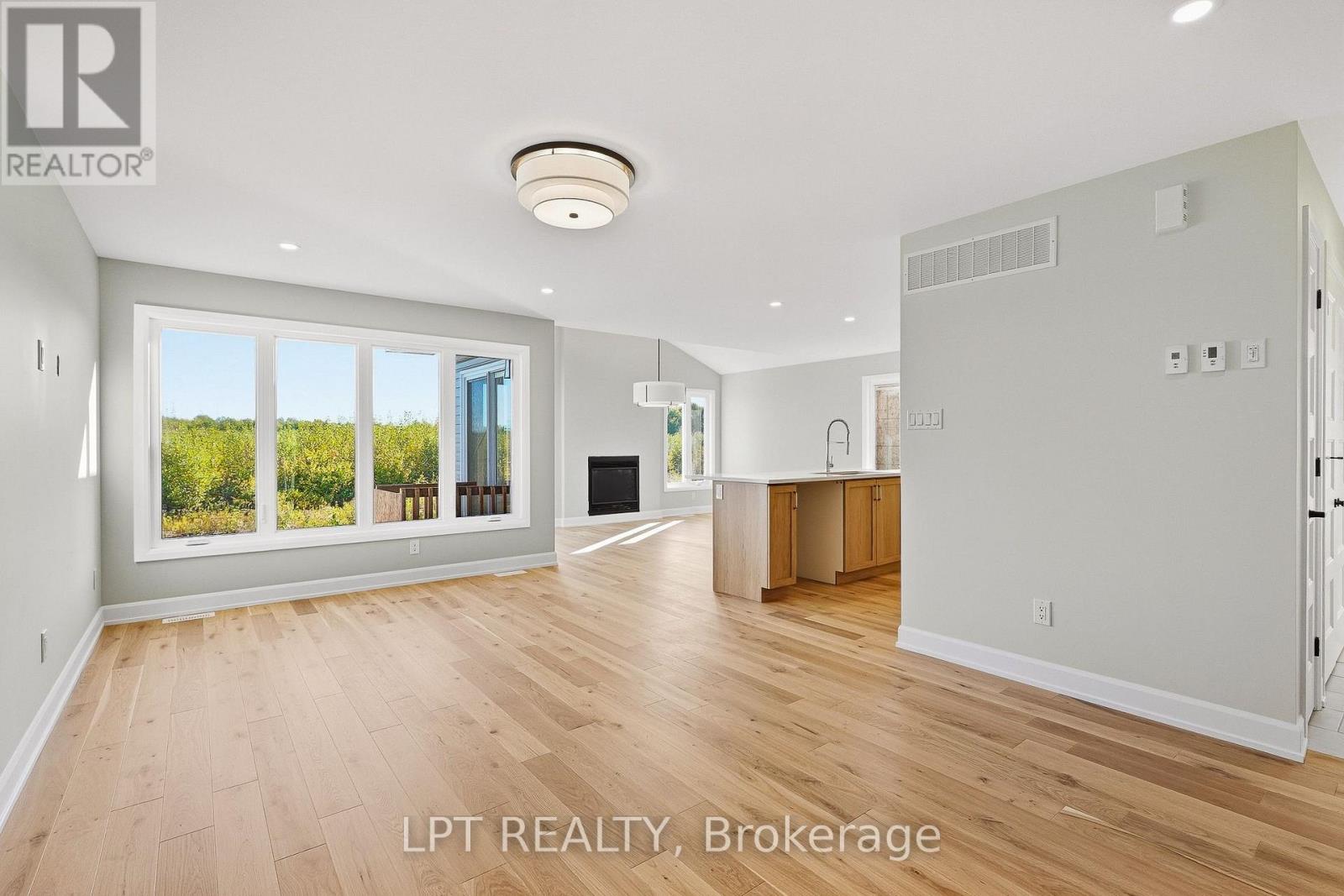 72 Chateauguay Street, Russell, Ontario  K0A 1W0 - Photo 6 - X13864970