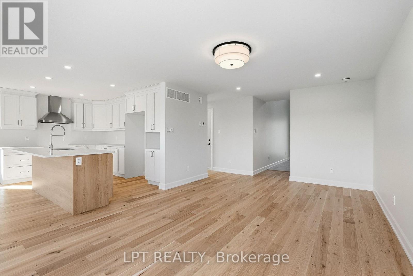72 Chateauguay Street, Russell, Ontario  K0A 1W0 - Photo 7 - X13864970