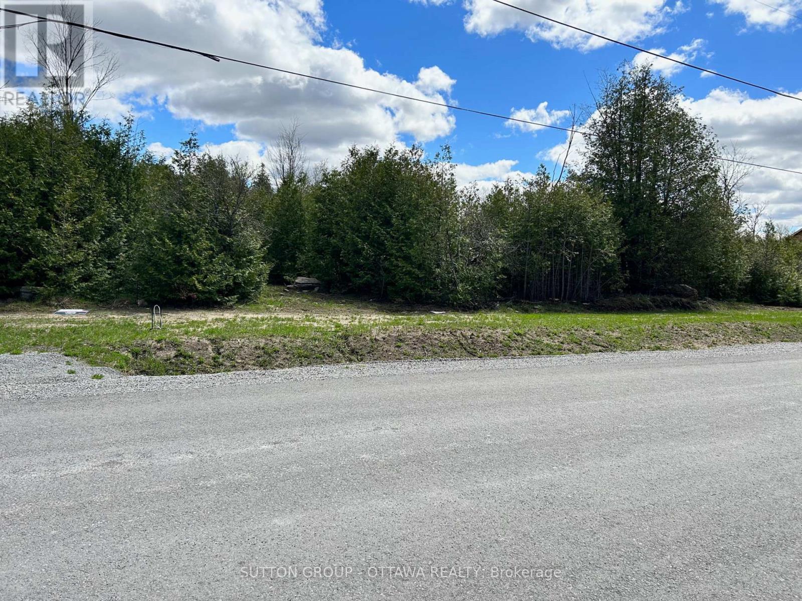 6256 Nick Adams Road E, Ottawa, Ontario K4P 1H2 - Photo 2 - X13865006