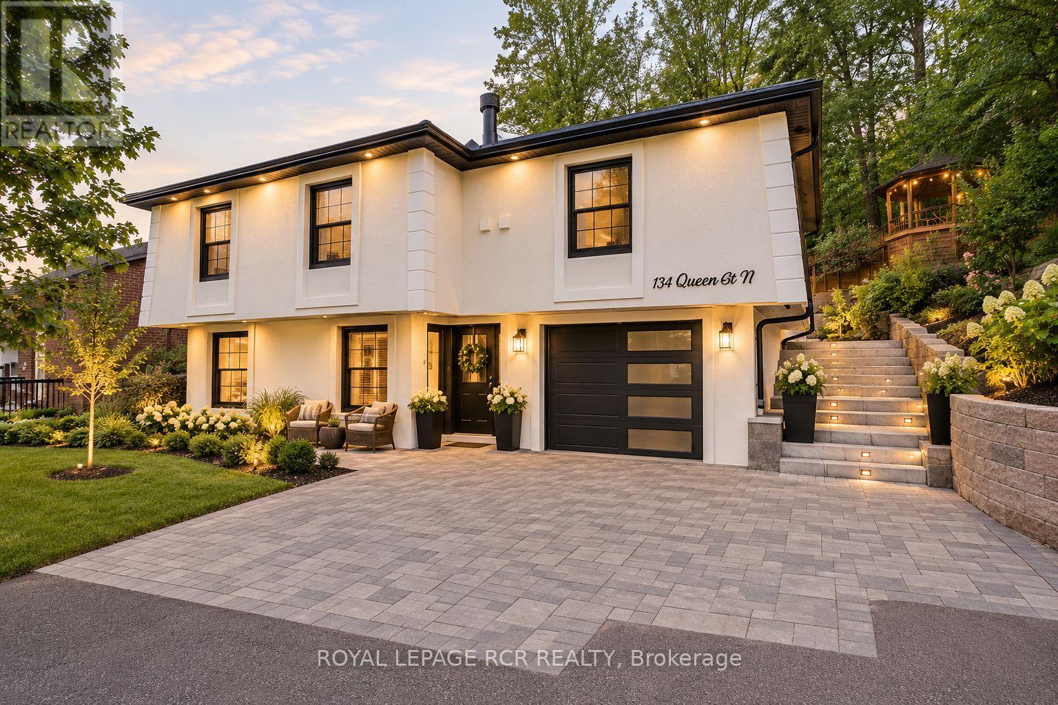 134 QUEEN STREET N, Caledon, Ontario