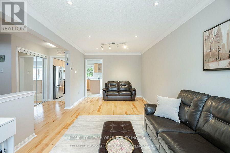 86 Seed House Lane, Halton Hills, Ontario  L7G 6K3 - Photo 4 - W13864982