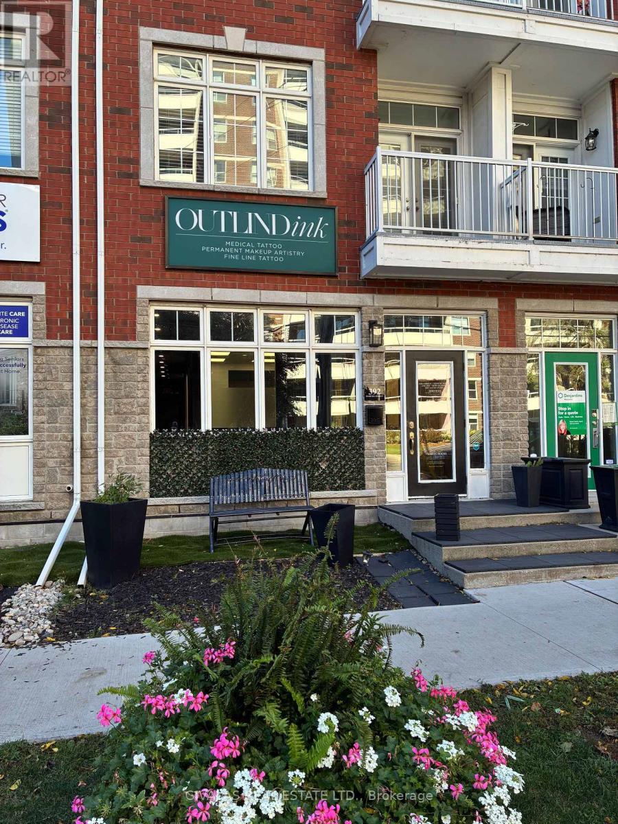 392 MARTHA STREET, Burlington, Ontario