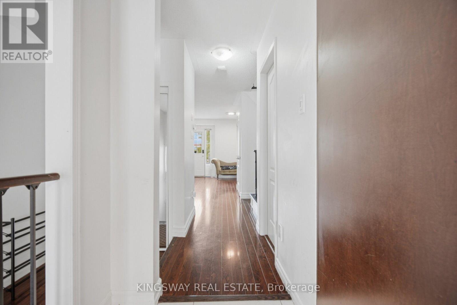 181 - 601 Soreline Drive, Mississauga, Ontario  L5B 4K2 - Photo 6 - W13865018