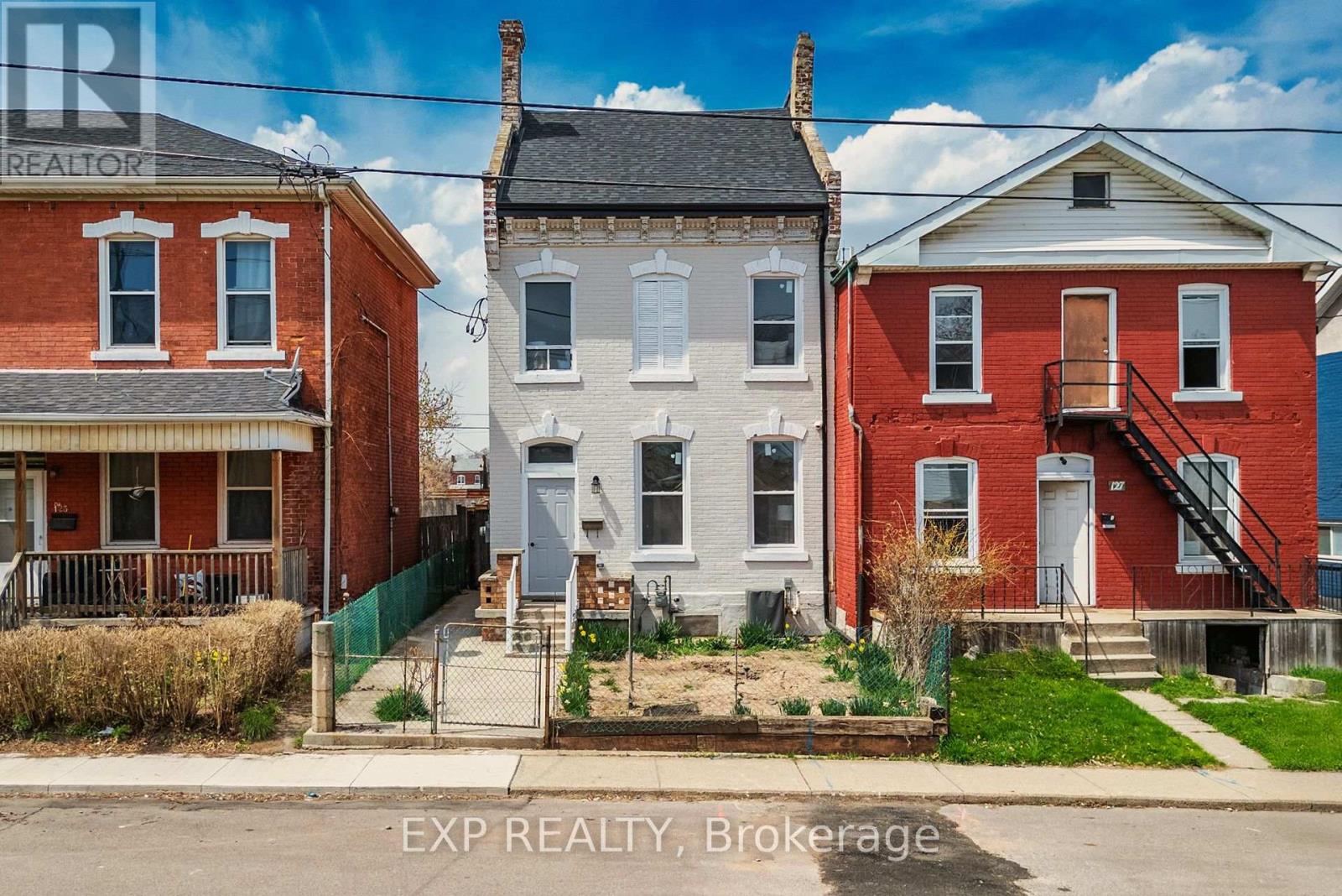 125 CATHCART STREET, Hamilton, Ontario