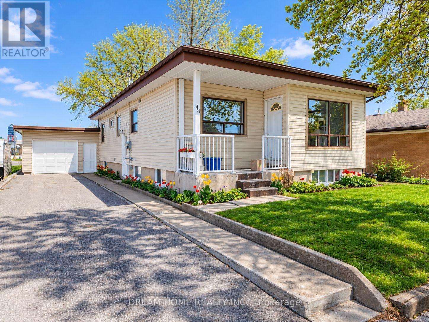 LOWER - 43 RODNEY STREET, Collingwood, Ontario