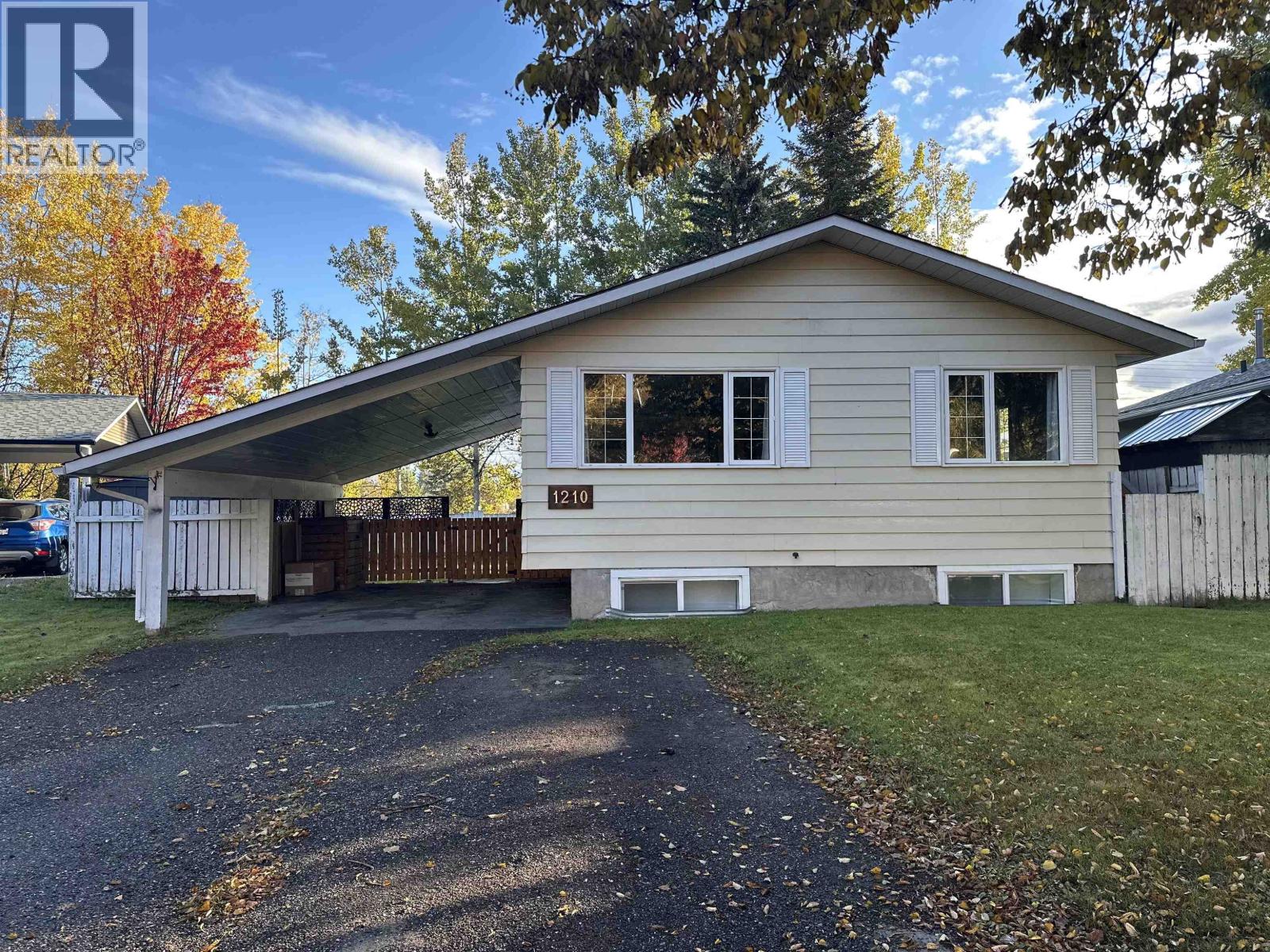 1210 Elkhorn Crescent, Prince George, British Columbia  V2M 6J1 - Photo 1 - R3155211