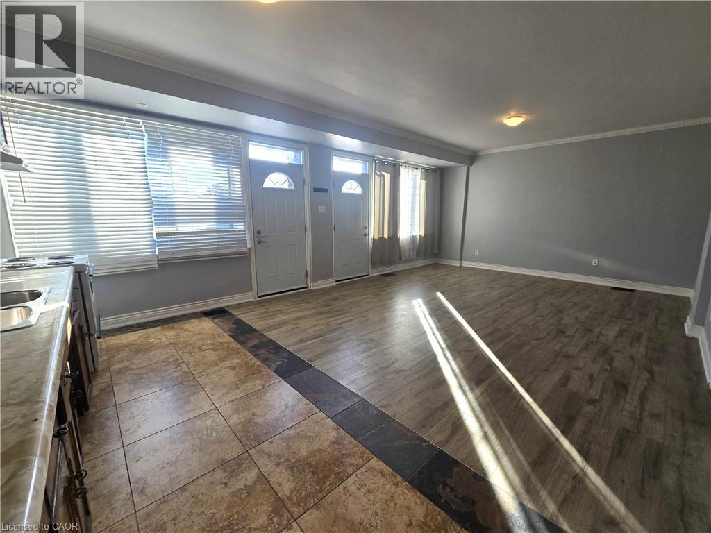 461 Melvin Avenue Unit# 4, Hamilton, Ontario  L8H 2L8 - Photo 3 - 40845885