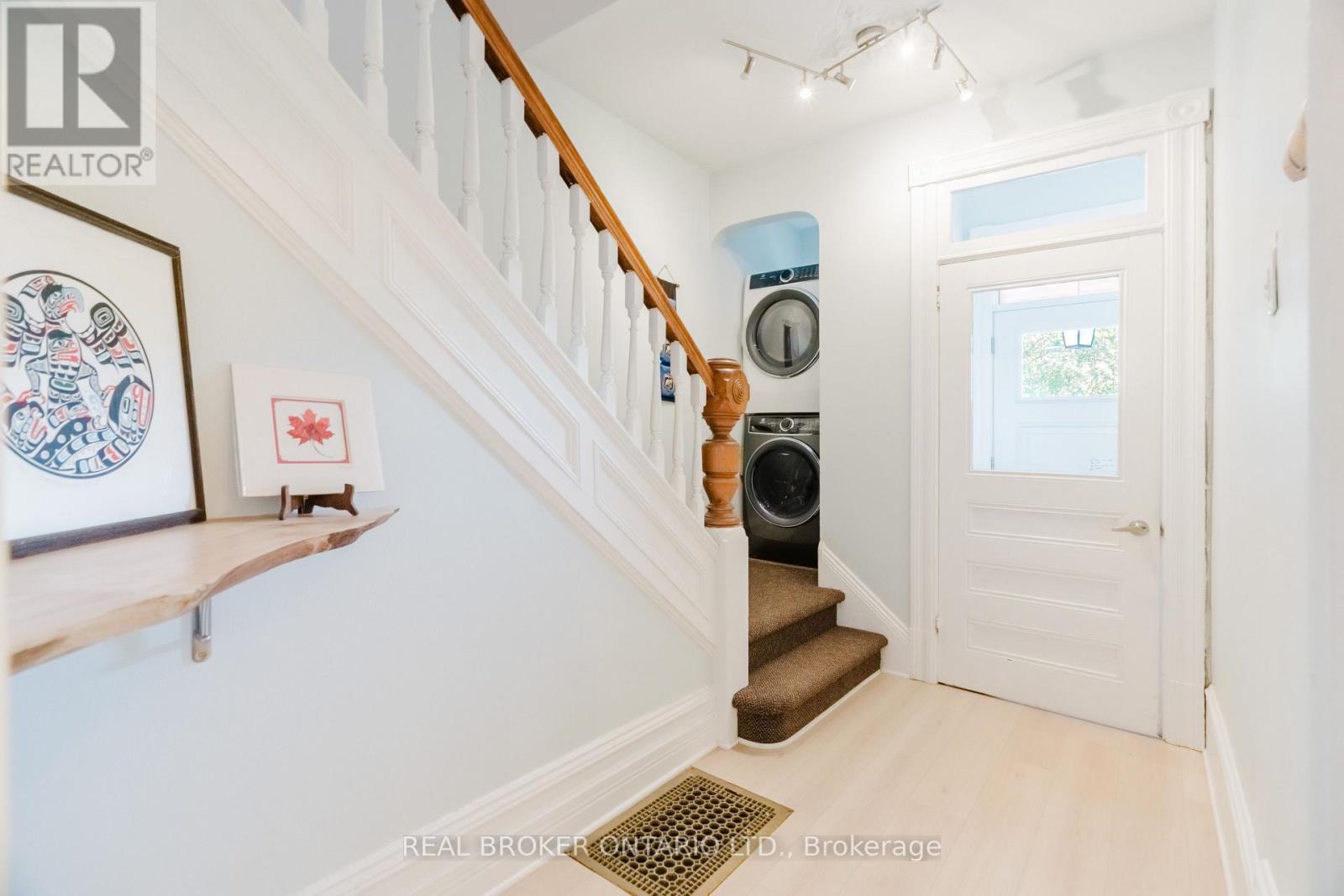 33 Argyle Avenue, Ottawa, Ontario  K2P 1B3 - Photo 2 - X13865042