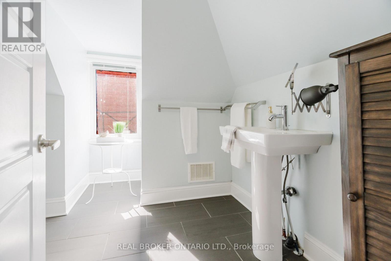 33 Argyle Avenue, Ottawa, Ontario  K2P 1B3 - Photo 30 - X13865042