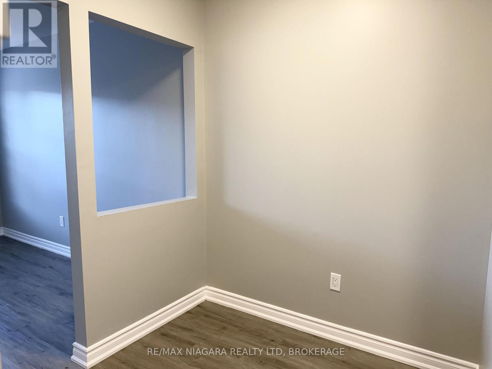 203 - 6837 Thorold Stone Road, Niagara Falls (Stamford), Ontario  L2J 1B2 - Photo 12 - X13865024
