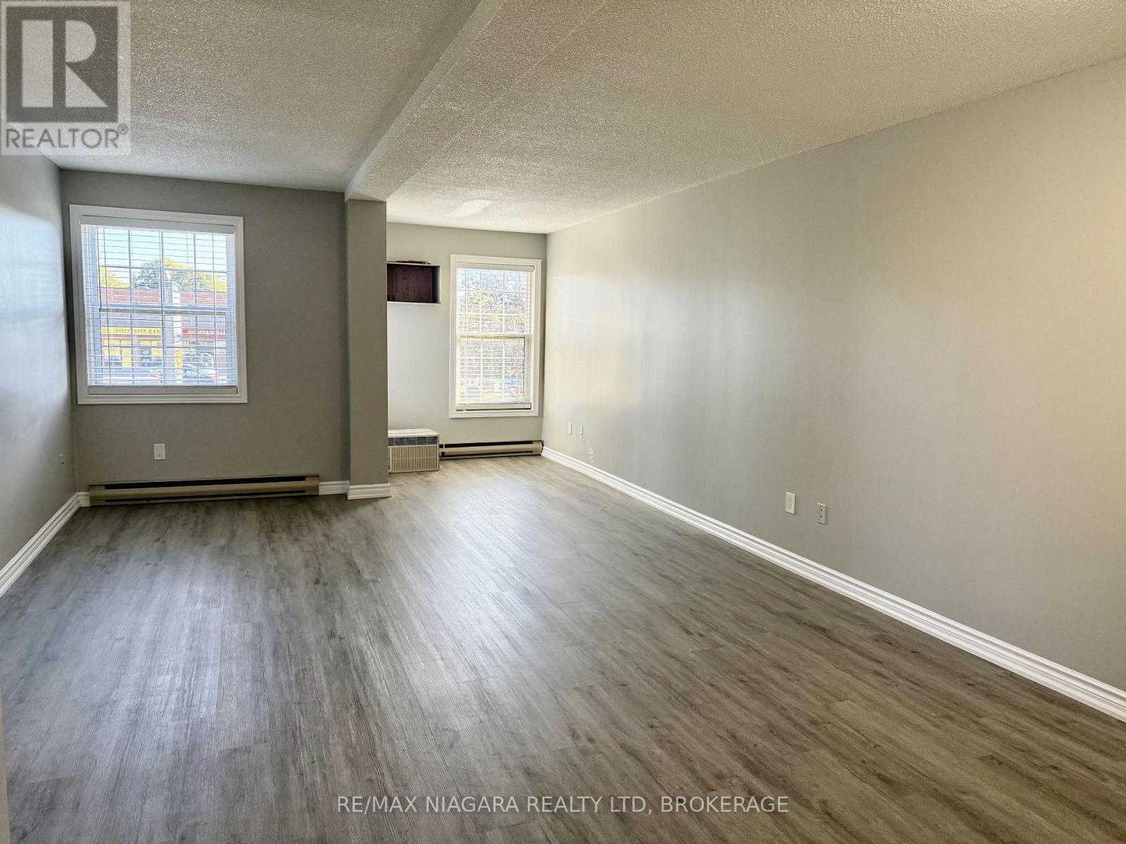 202 - 6837 Thorold Stone Road, Niagara Falls (Stamford), Ontario  L2J 1B2 - Photo 10 - X13865028
